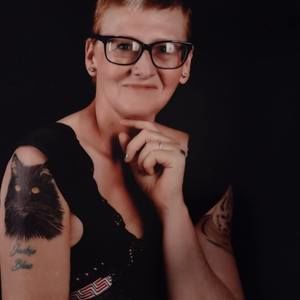 Meet your Posher, Ell